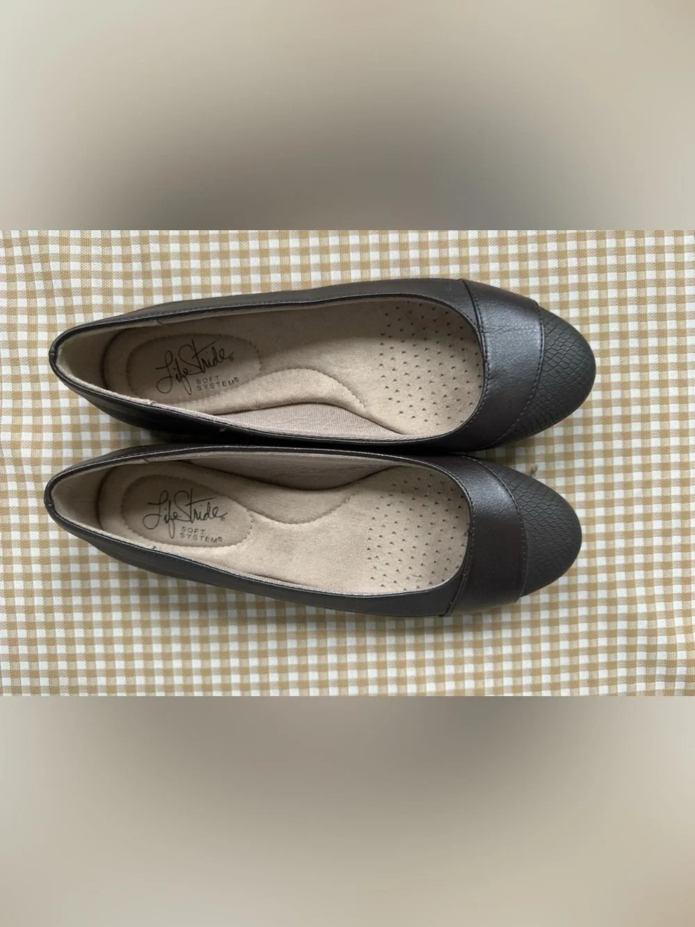Brown Textured Cap-Toe Ballet Flats